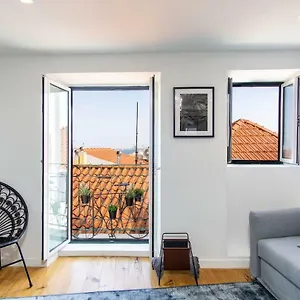 Lovelystay - Turquoise River View I Appartement